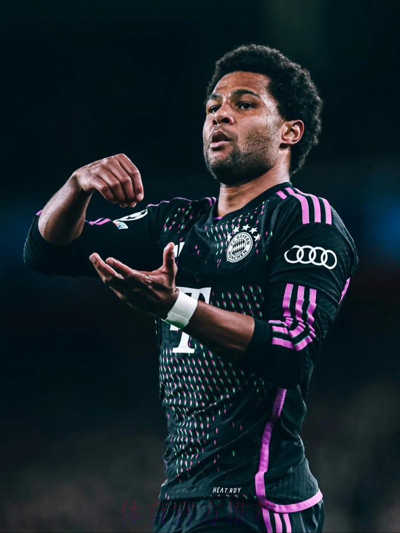 记者：皇马也在关注格纳布里 球员仍有可能续约